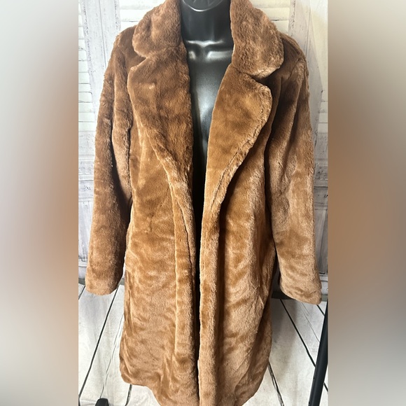 WARM AND COSY COAT IN CHOCOLATE - Picture 6 of 11